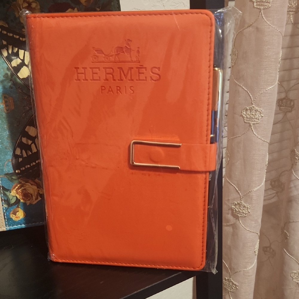 Hermes Orange Notebook with Pen - Picture 3 of 3